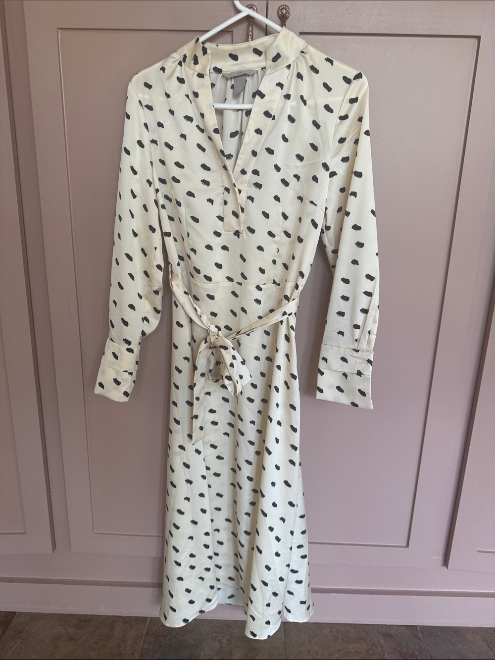 H&M Cream Printed Long Sleeve Midi Dress with Black Brushed Dot Pattern (S)